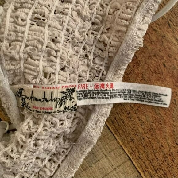 Free People Intimately womens size small white Flower lace bralette - Picture 3 of 7